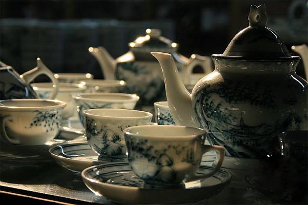 Cooperation in the Production of Bat Trang Ceramics - Enhancing Tradition and Innovation